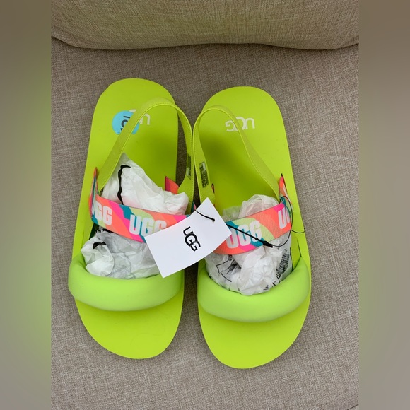FINAL PRICE NEW UGG Zuma Sling Sandals: Neon Lime Green, White Logo On Strap, 6 - Picture 3 of 11